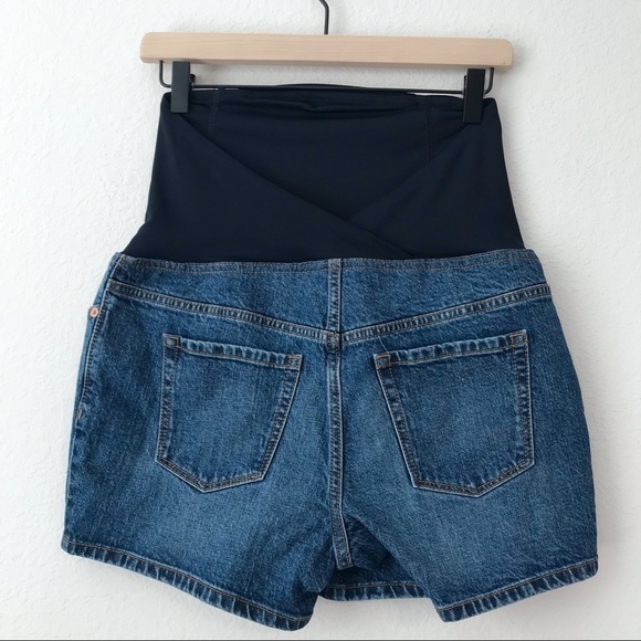 Isabel Maternity by Ingrid & Isabel Over Belly Midi Maternity Jean Shorts - Picture 3 of 7